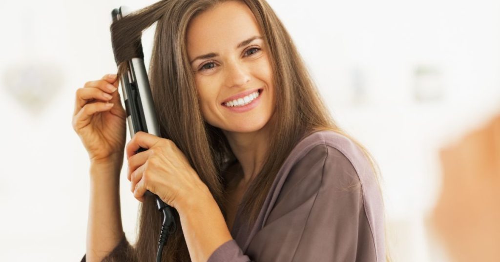 Πώς θα κάνεις χαλαρές μπούκλες με σίδερο ισιώματος