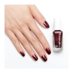 Essie Expressie 260 breaking the bo