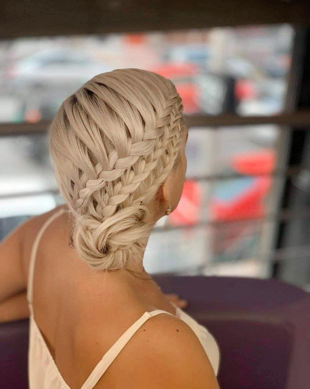 ΝΥΦΙΚΟ ΧΤΕΝΙΣΜΑ