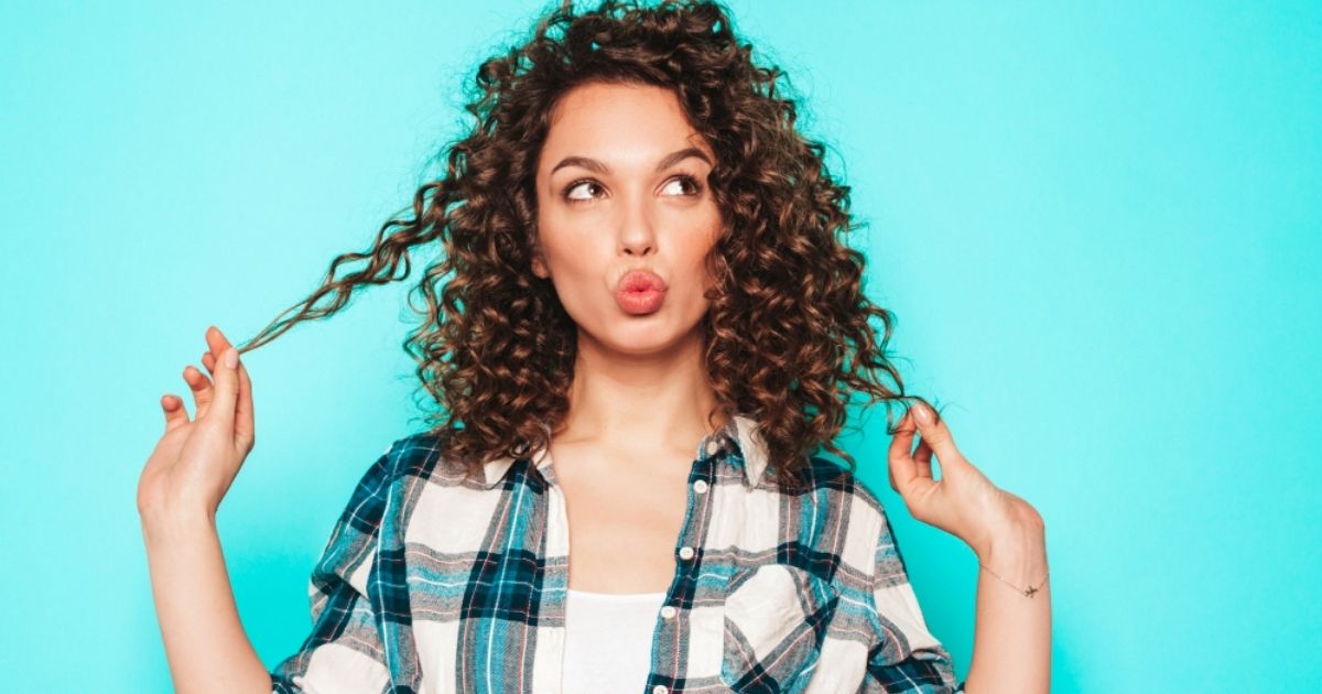 Ξεχωρίσαμε 6 σαμπουάν για σγουρά μαλλιά blog