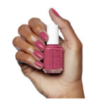 ESSIE COLOR 24 IN STITCHES-2