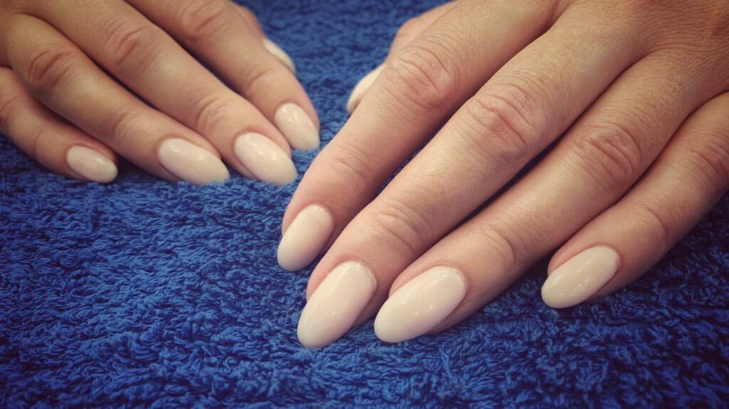 Nails Almond Shape