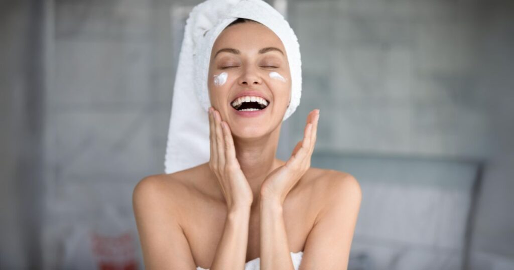 Η ιδανική περιποίηση προσώπου για κάθε ηλικία