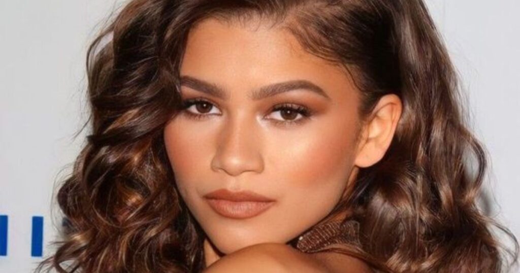 Μακιγιάζ διακοπών: Πώς να είσαι φρέσκια και λαμπερή κι αυτό το καλοκαίρι