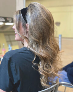 Telis Kikeris Mad Walk 2023 - Ανάλαφρες Μπούκλες