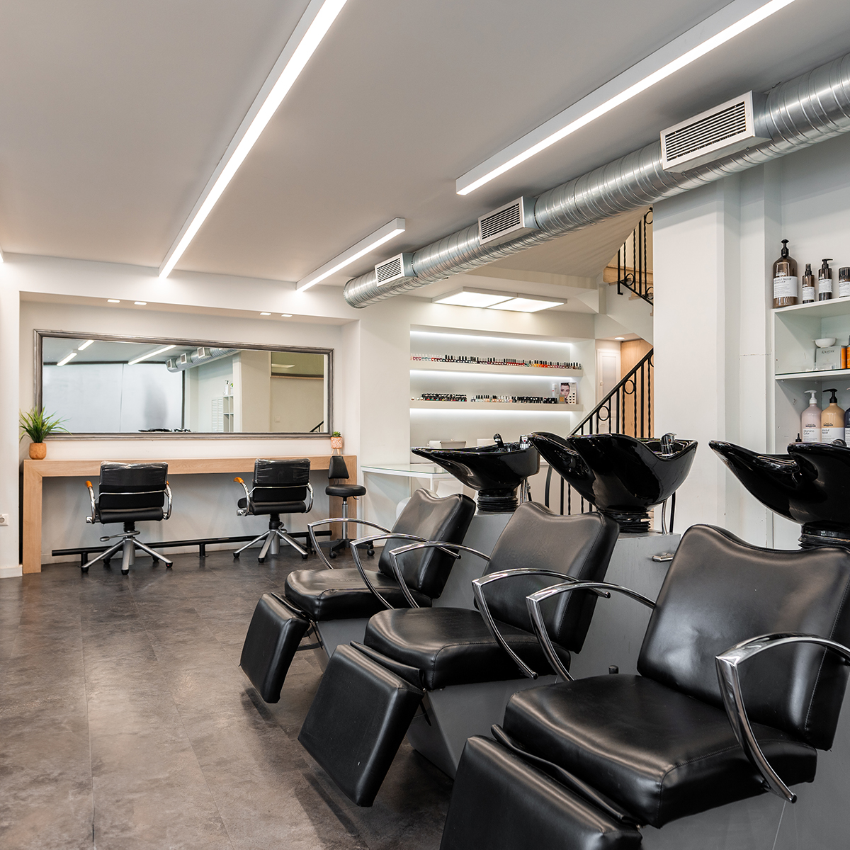 Κερατσίνι, Λεωφόρος Δημοκρατίας 23