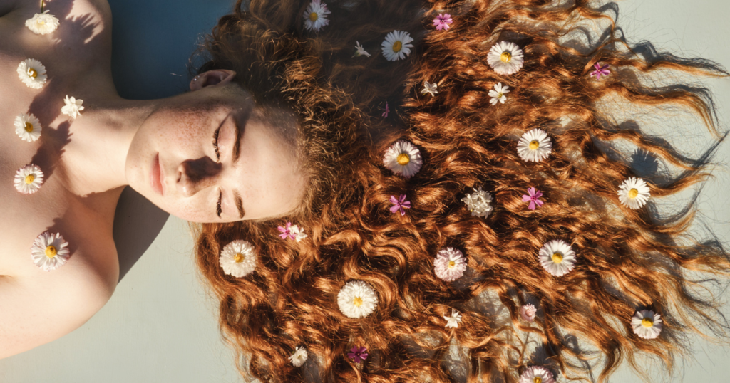 5+1 Tips Περιποίησης & styling για σγουρά μαλλιά