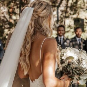 νυφικά χτενίσματα 2024