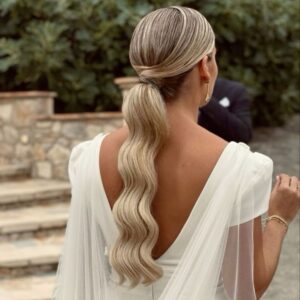 νυφικά χτενίσματα 2024