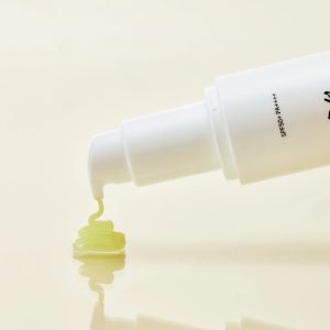Ginseng Moist Sun Serum (SPF 50+ PA++++)s
